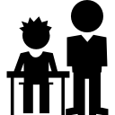 enseignant et étudiant côte à côte assis l'autre debout 